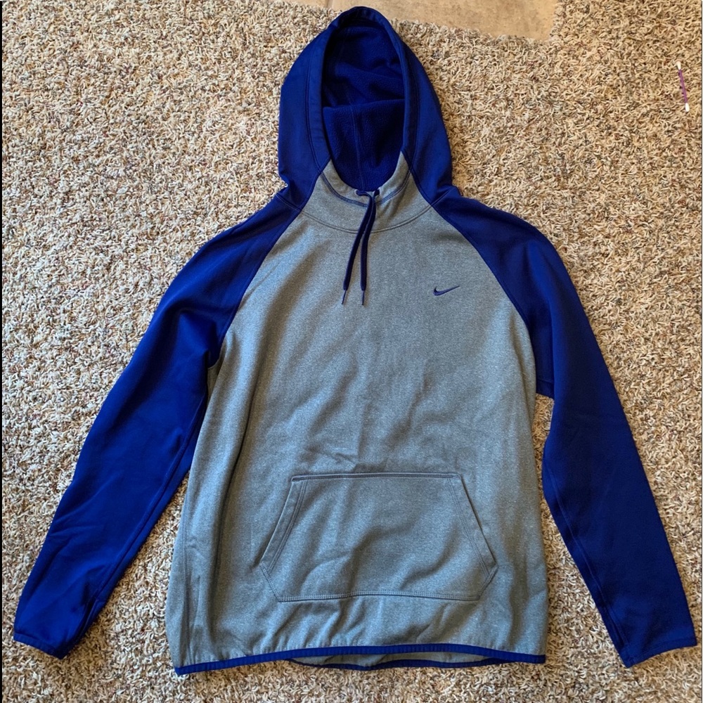 Nike Therma-Fit Hoodie